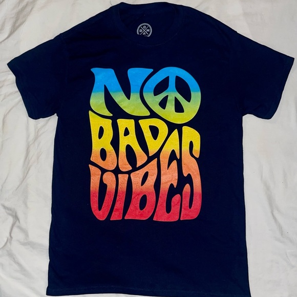 ODM Graphic.. No Bad Vibes Unisex T-Shirt in Navy .. Size Small New - Picture 4 of 7